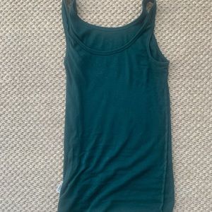 Scoop neck tank top